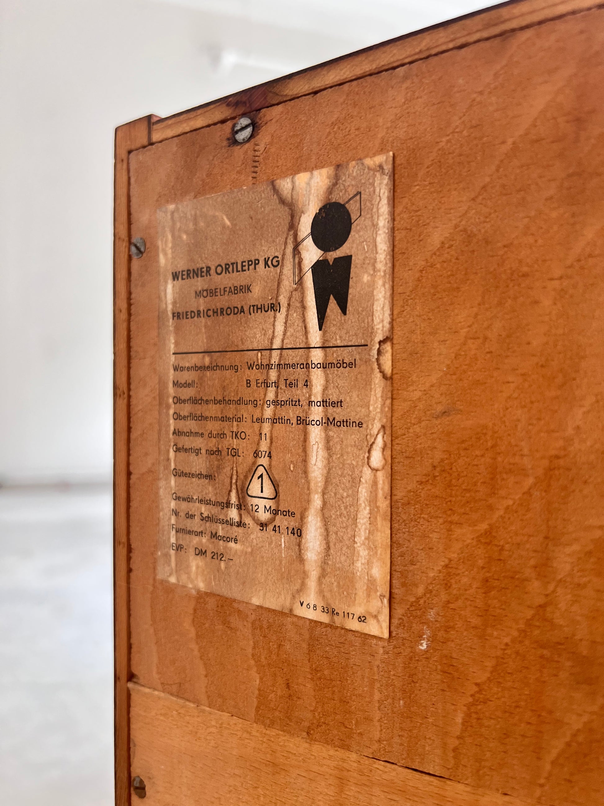 Kommode Teak mit neuen Chromfüßen von Werner Ortlepp