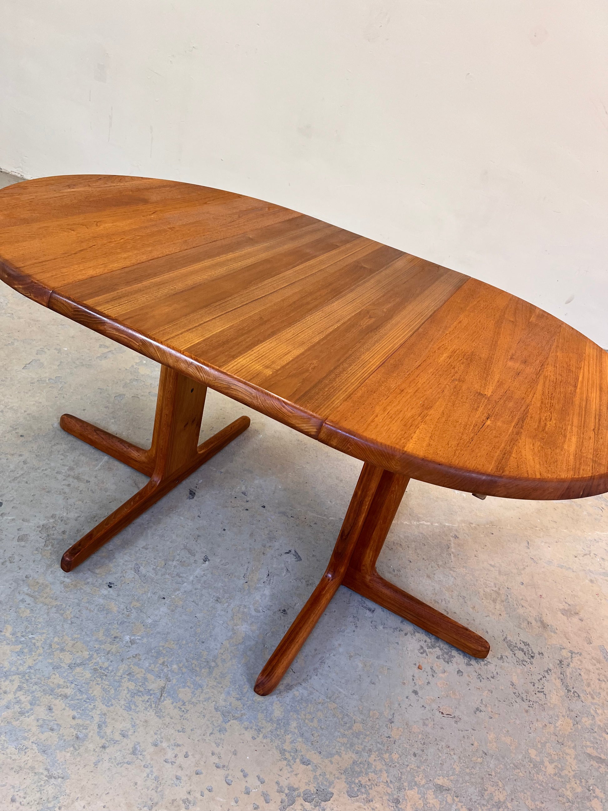 Runder ausziehbarer Esstisch Teak aus Dänemark