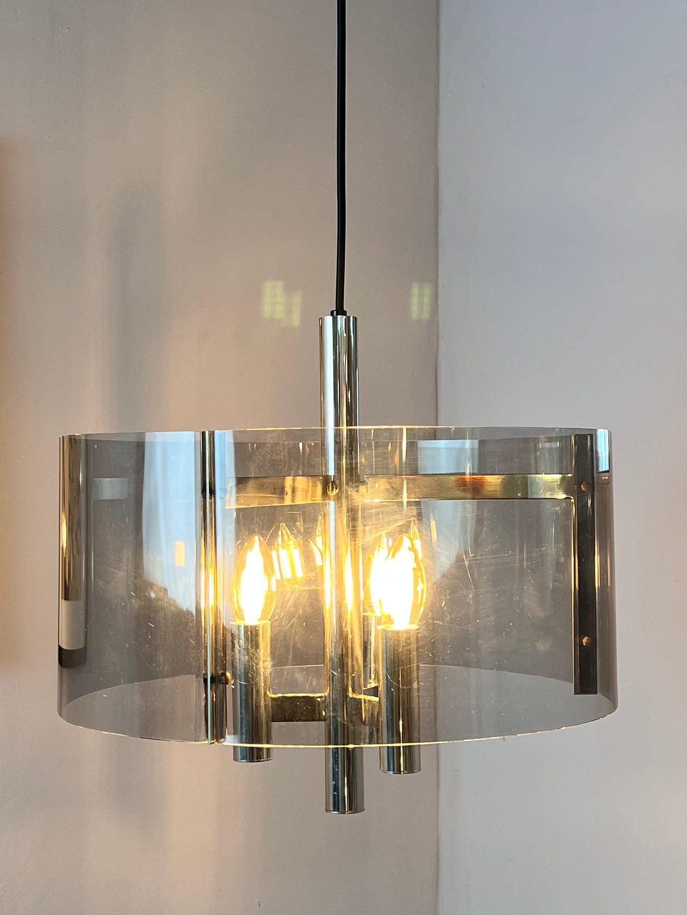 Hängelampe Chrom & Rauchacryl