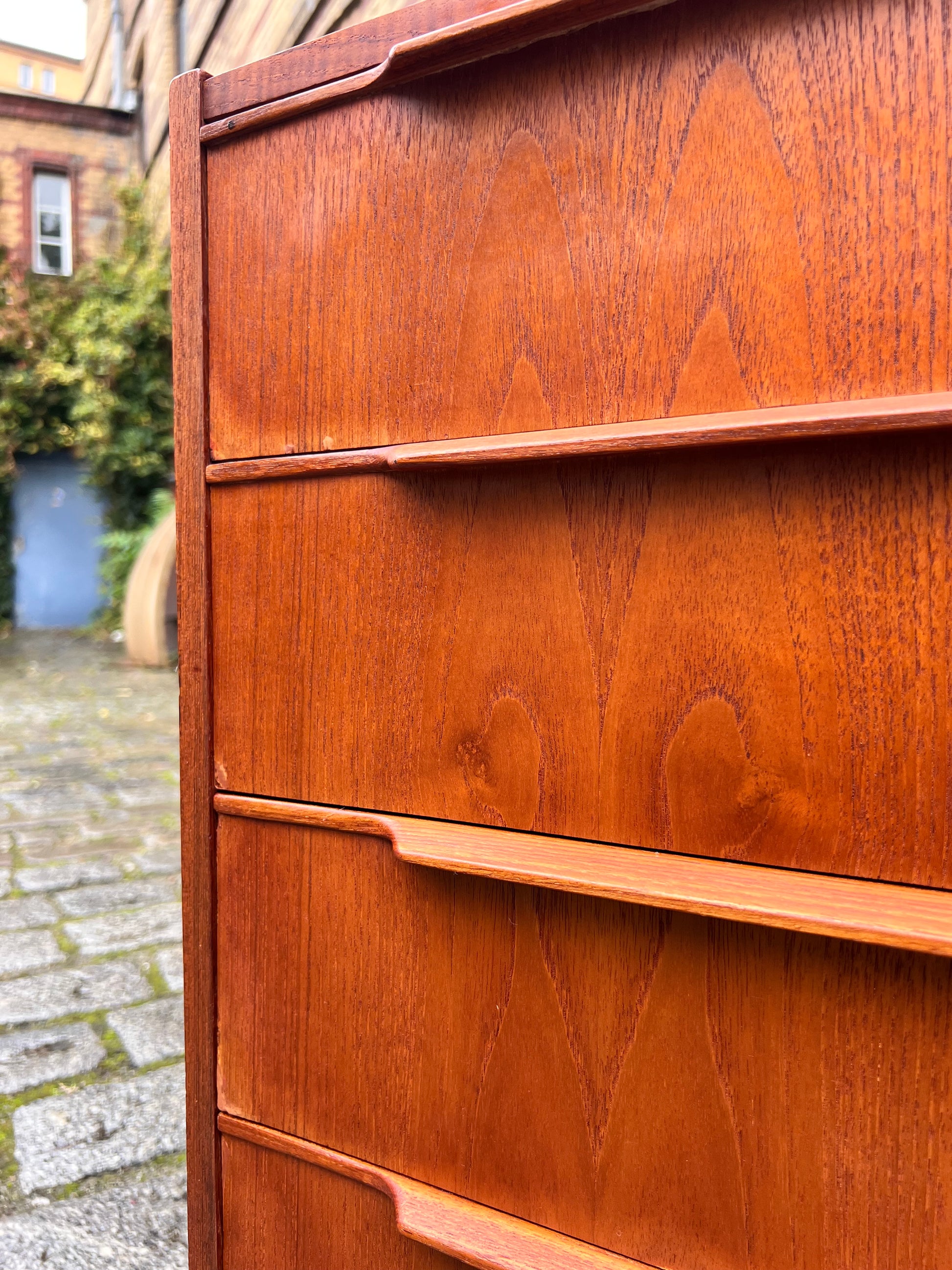 Kommode Teak mit Schloss aus Dänemark