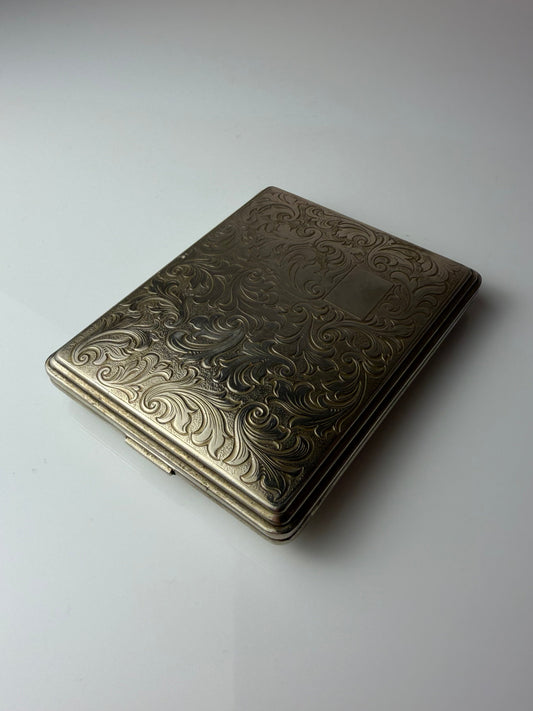 Zigarettenetui silber mit floraler Gravur