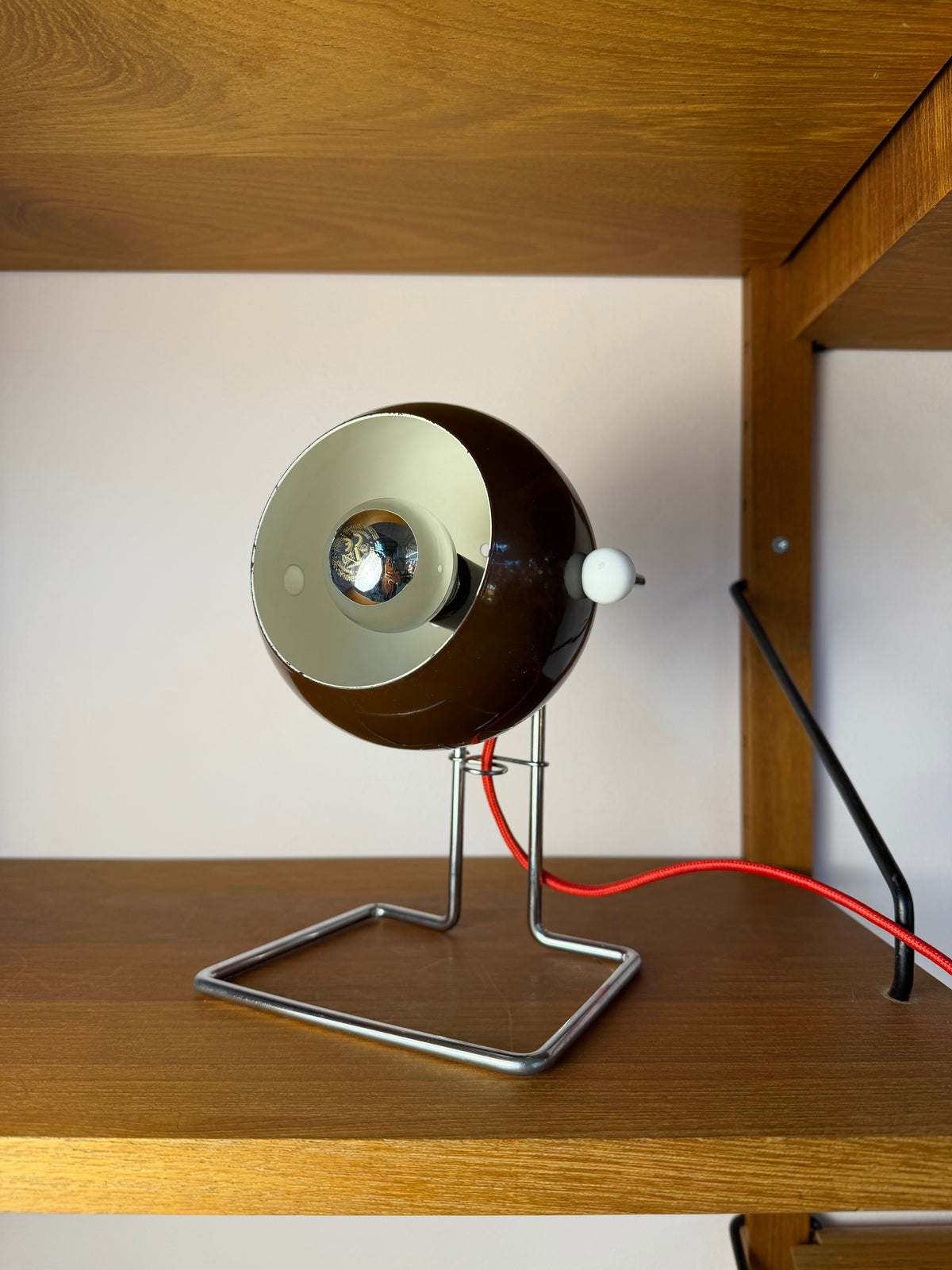 Kugel Tischlampe braun silber aus Dänemark