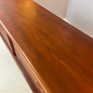 Sideboard Teak von H.P. Hansen