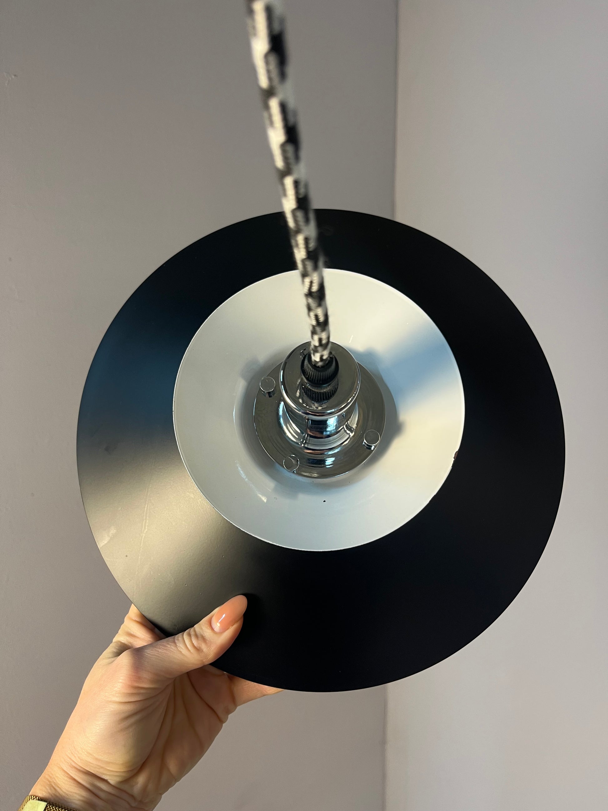 Lamellenlampe schwarz aus Dänemark