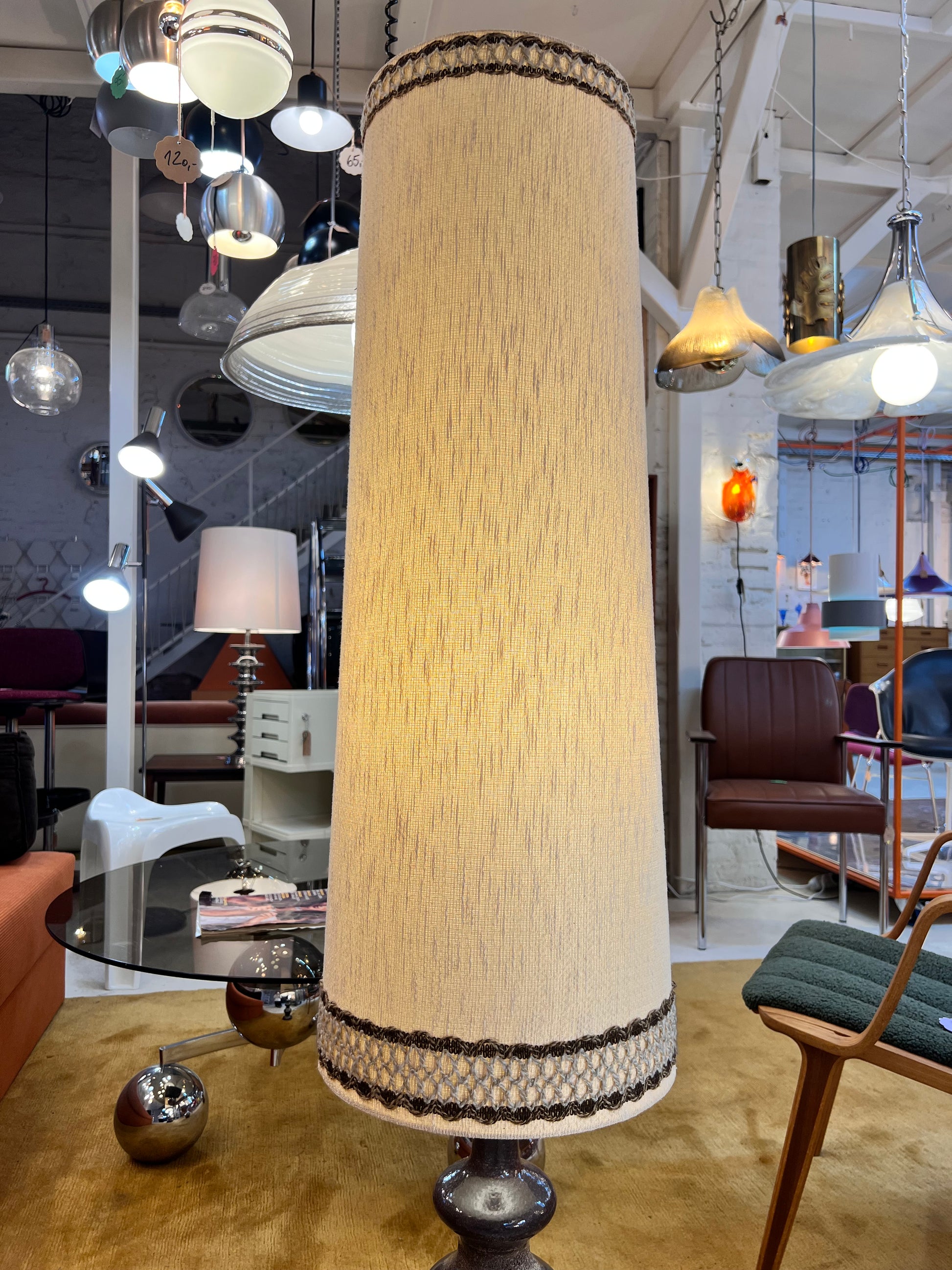 Stehlampe dunkelbraun beige Keramik von EEA Leuchten