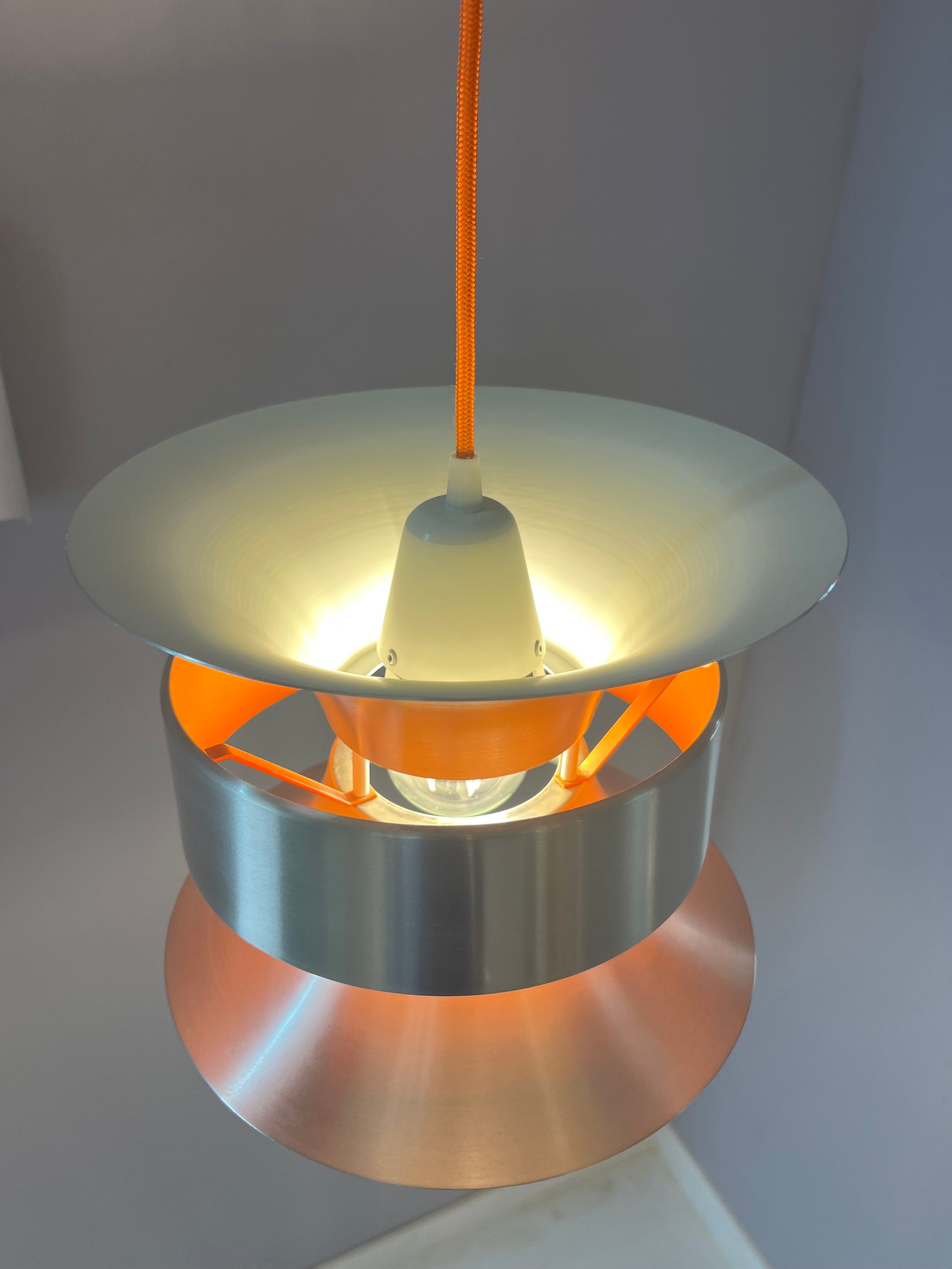 Lamellenlampe Diabolo silber orange von Carl Thore für Granhaga