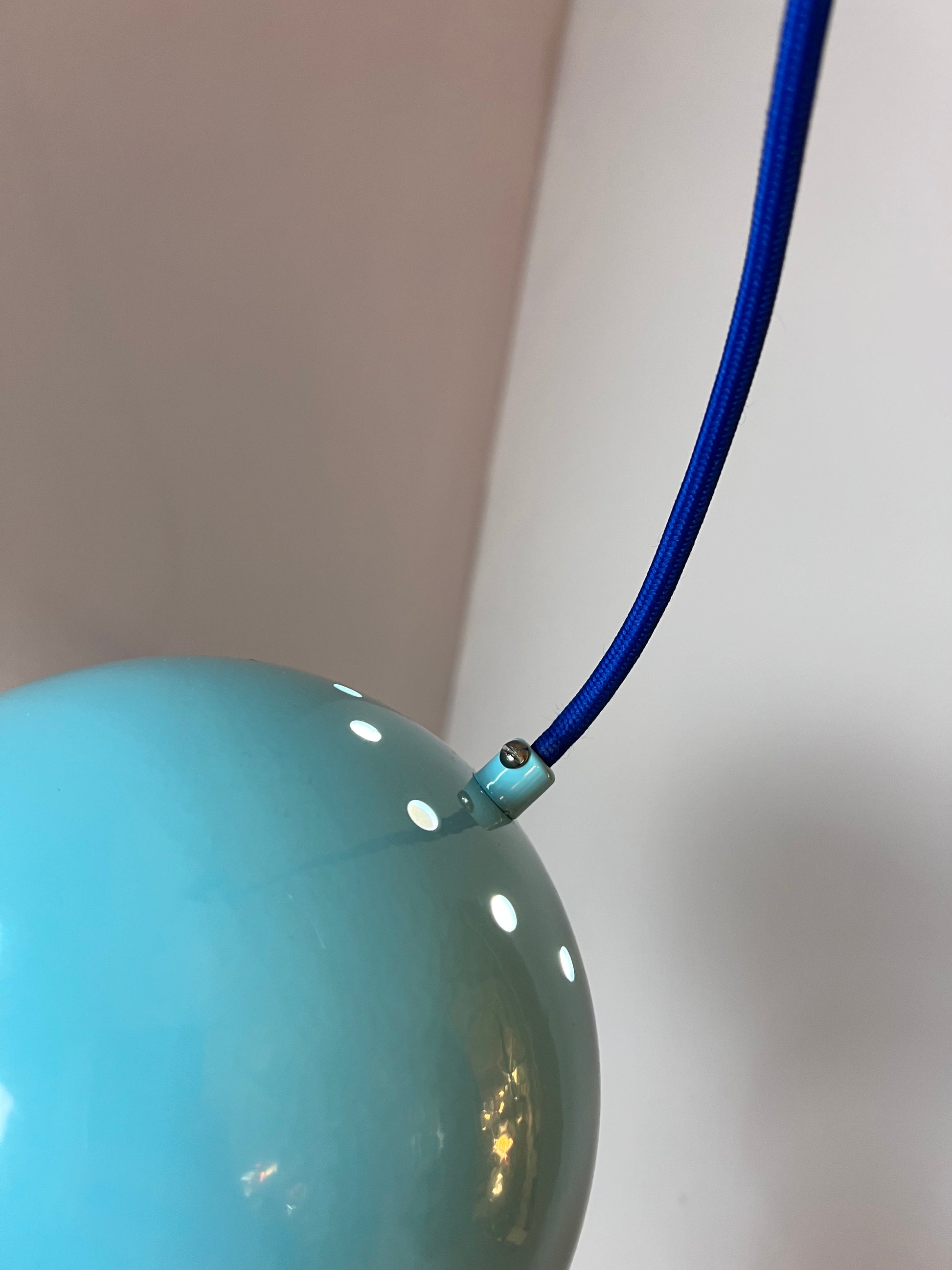 Kugellampe hellblau aus Dänemark