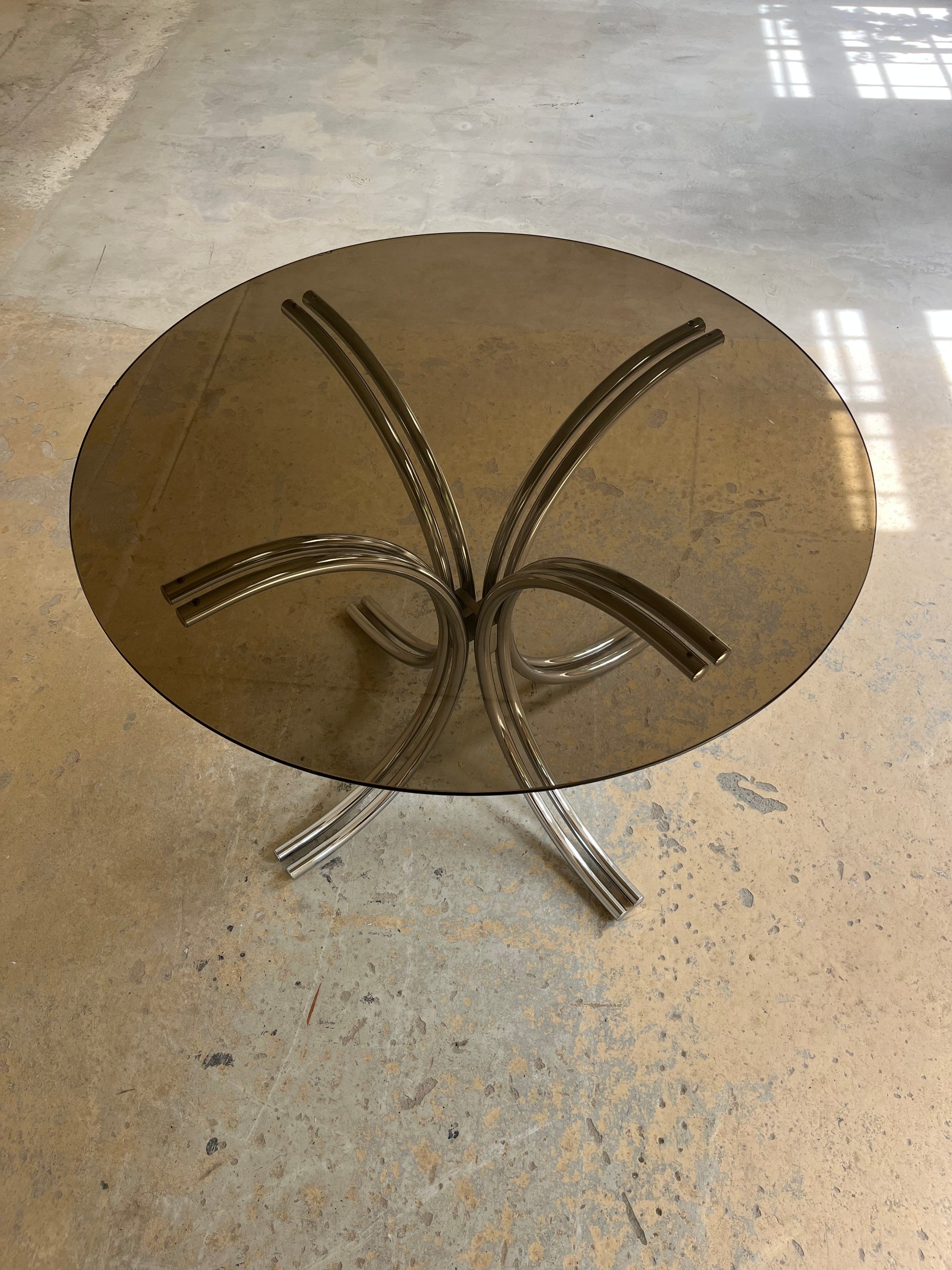 Runder Esstisch Rauchglas Chrom