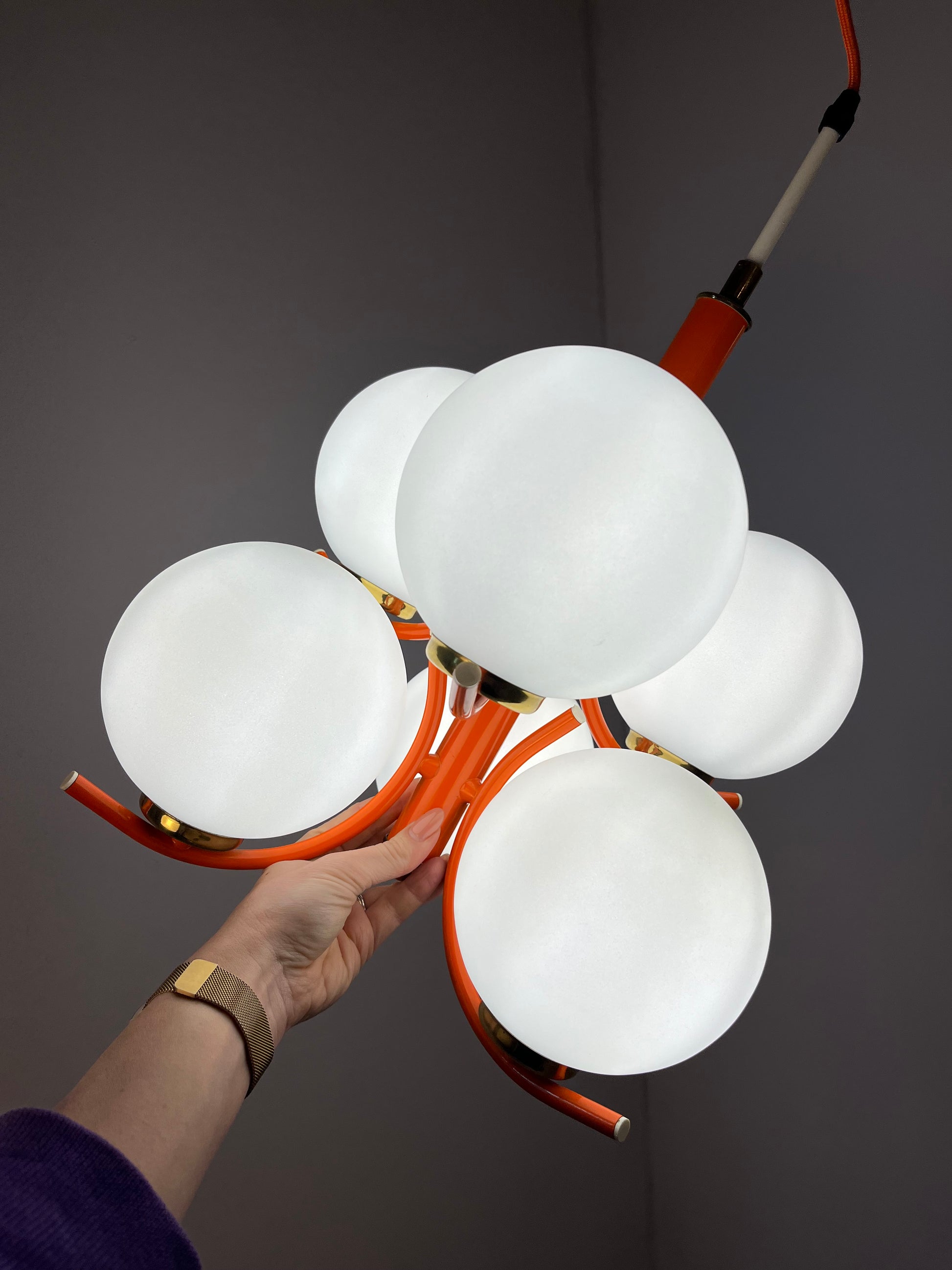 Kronleuchter weiß orange von Richard Essig