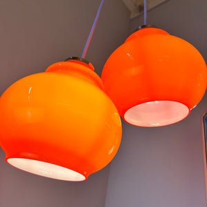 Hängelampe orange Glas aus Westddeutschland
