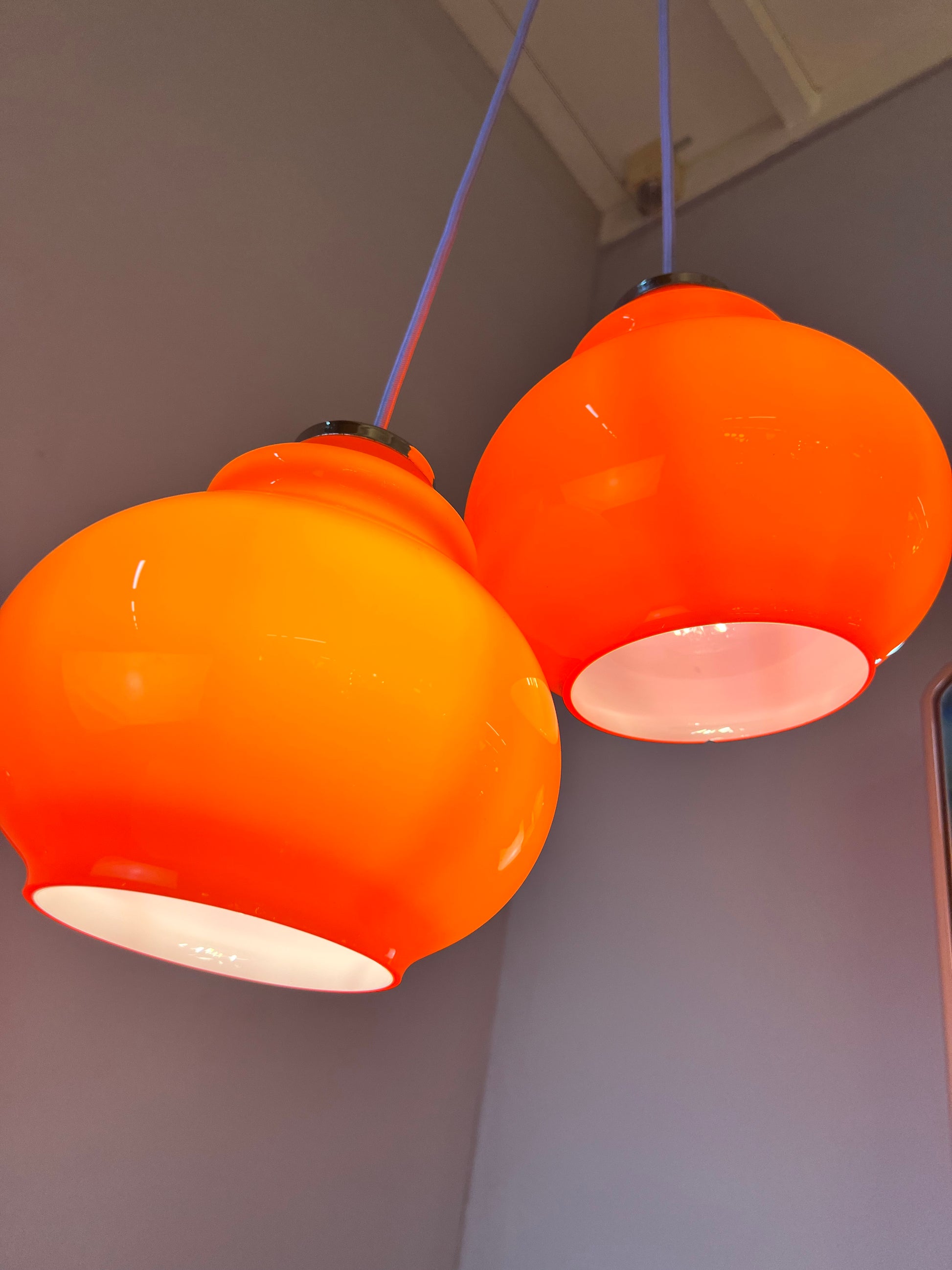 Hängelampe orange Glas aus Westddeutschland