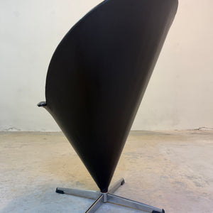 Cone Chair braunes Kunstleder von Verner Panton