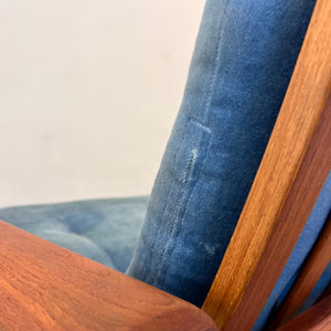 Sessel Loungechair blauer Samt und Teak