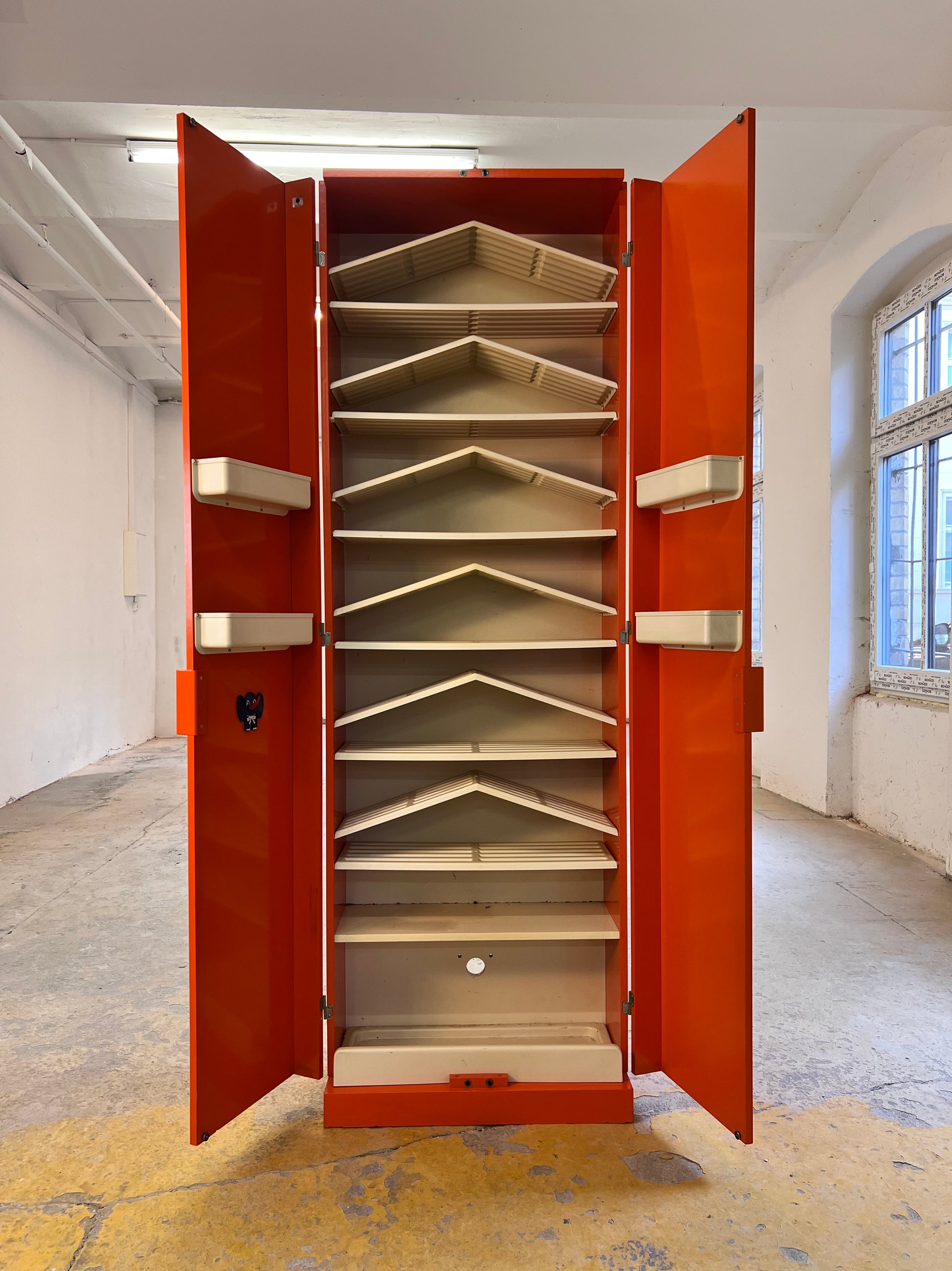 Schuhschrank orange von Schönbuch