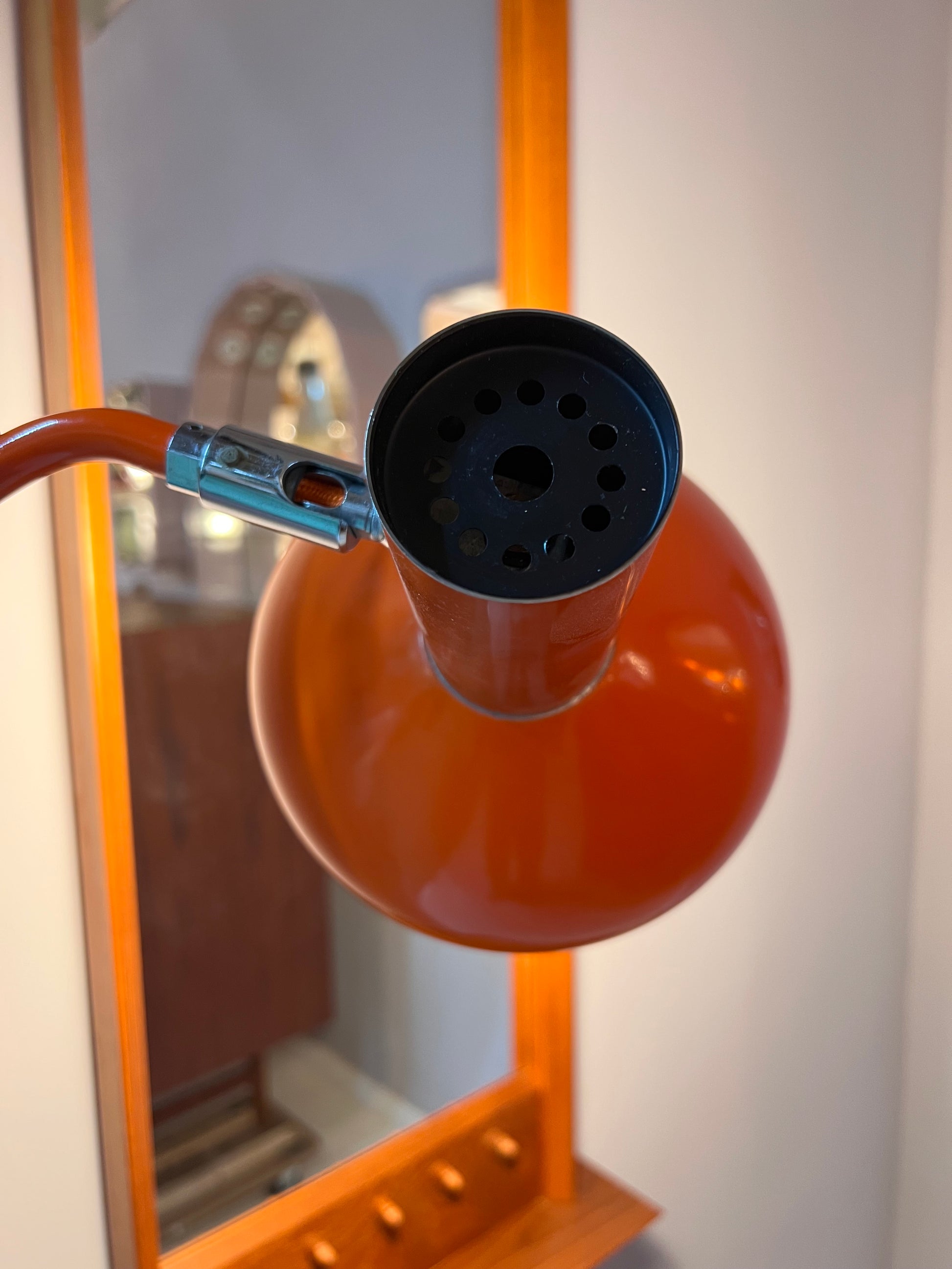 Wandlampe orange von Hustadt Scherenlampe