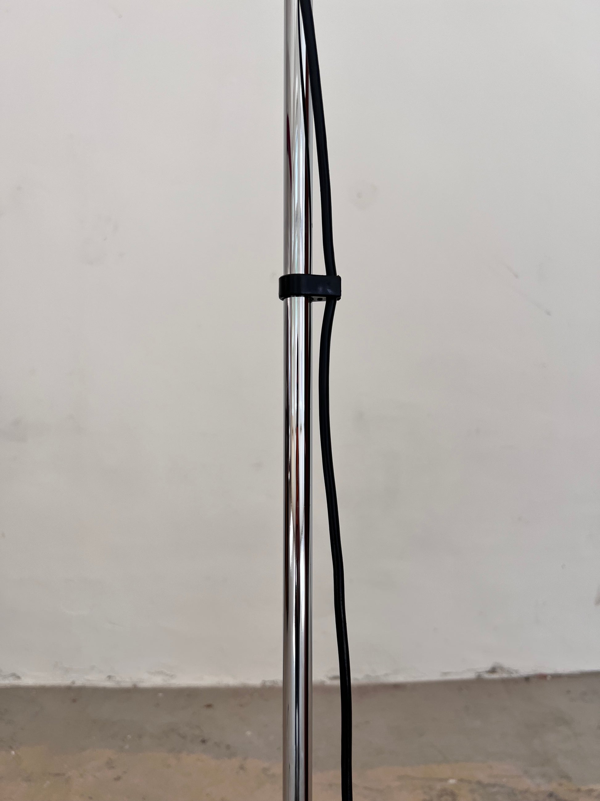 Stehlampe Chrom von STAFF