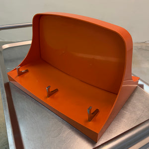 Wandregal orange Kunststoff mit Garderobenhaken