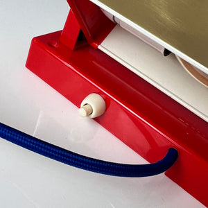 Wandleuchte rot gold von Lyfa Dänemark