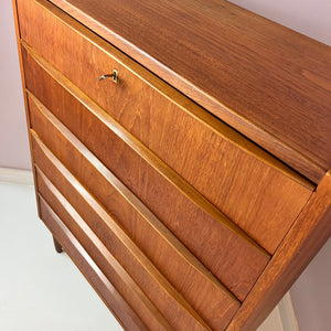 Kommode mit geraden Griffleisten Teak