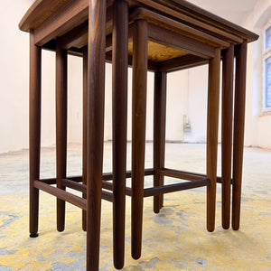 Satztische Teak mit Fliesen aus Dänemark