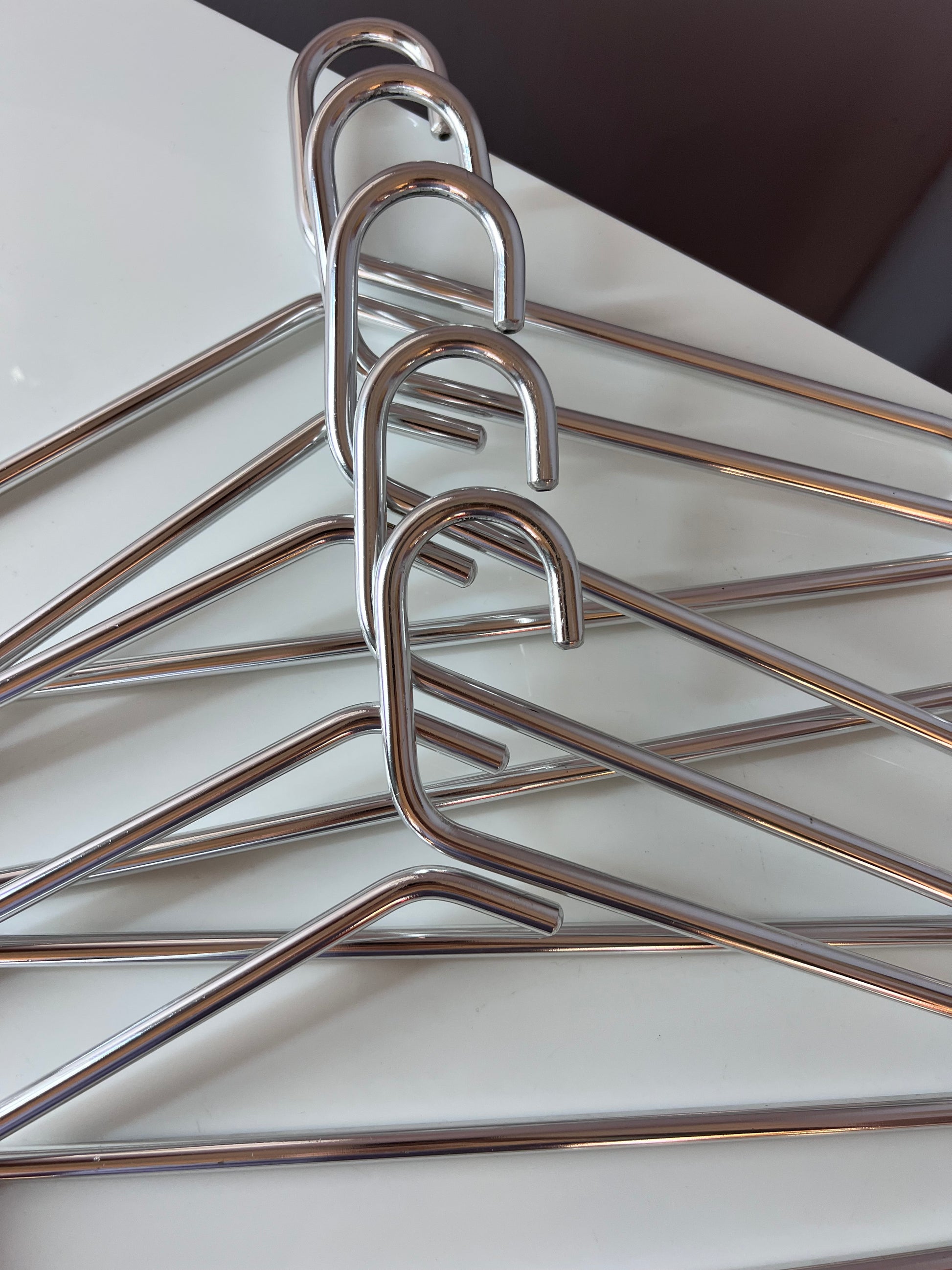 Set: 5x Kleiderbügel Metall 80er
