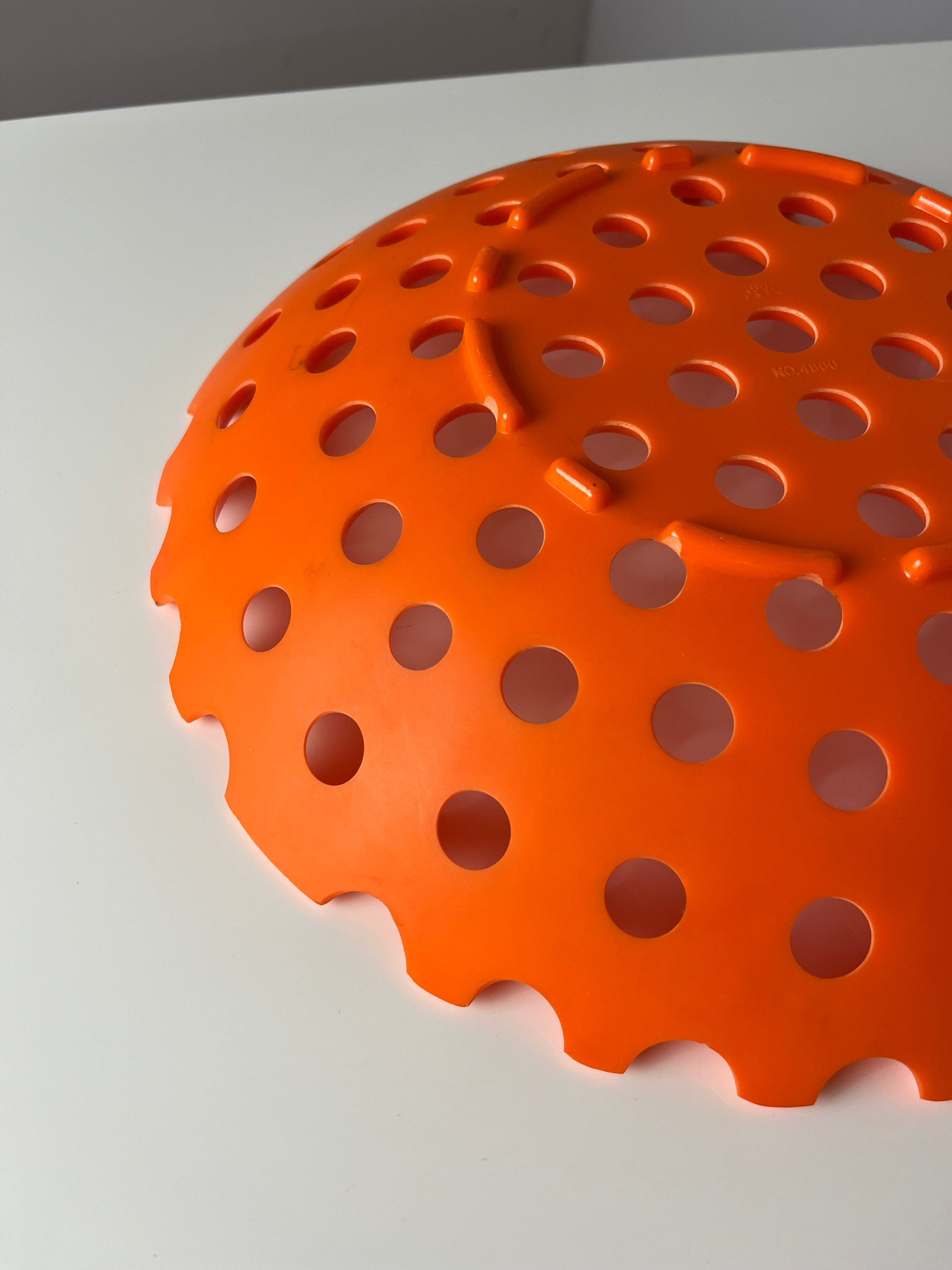 Schale orange Kunststoff