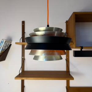 Lamellenlampe Trava silber schwarz orange von Carl Thore für Granhaga