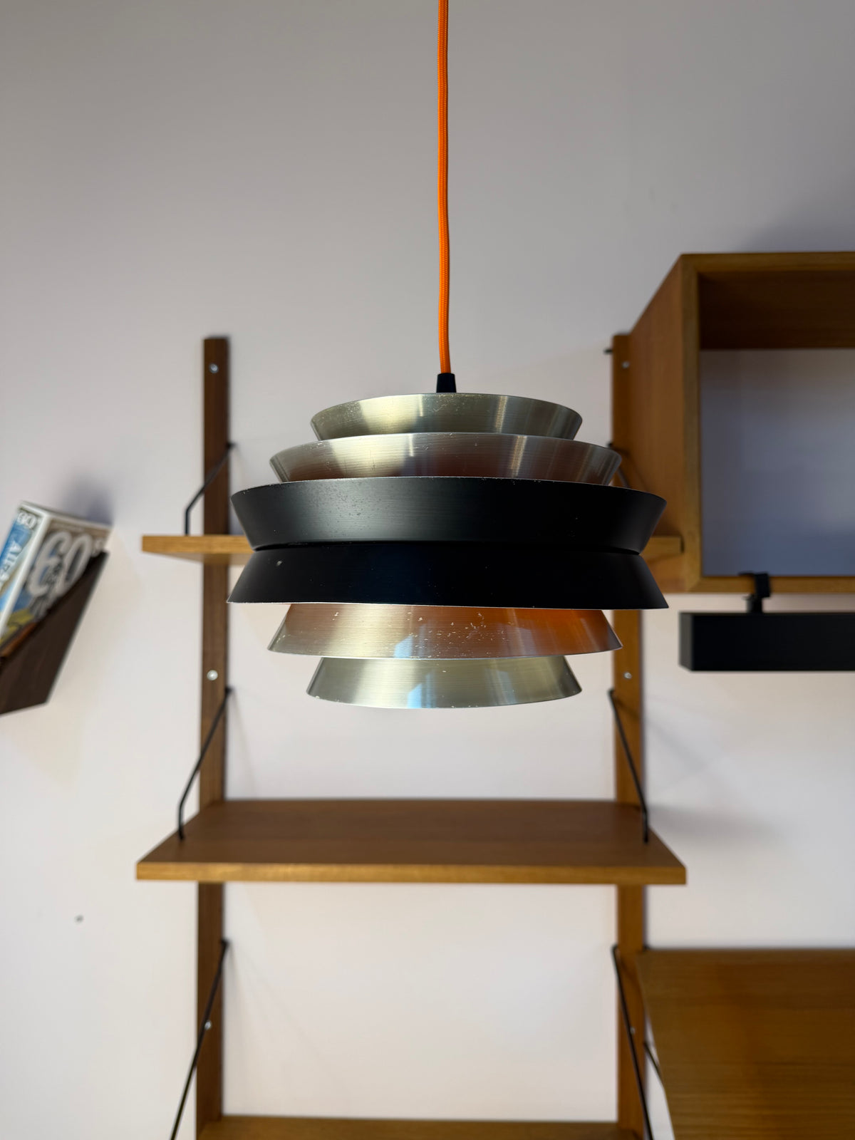 Lamellenlampe Trava silber schwarz orange von Carl Thore für Granhaga