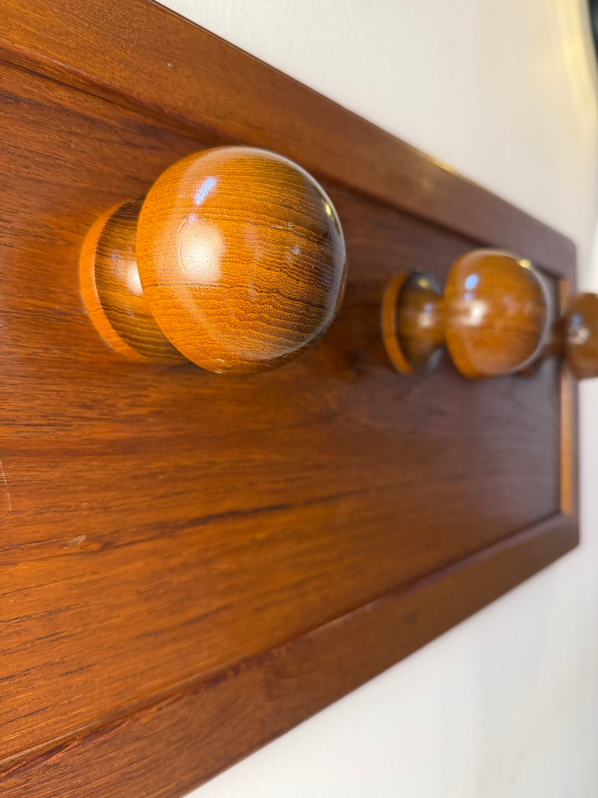 Wandgarderobe No. 369 Teak von Aksel Kjersgaard