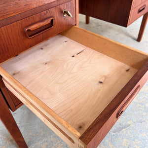 Freistehender Schreibtisch Teak aus Dänemark Sigh & Søns Møbler