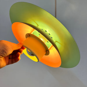 Lamellenlampe neu lackiert, Dänemark