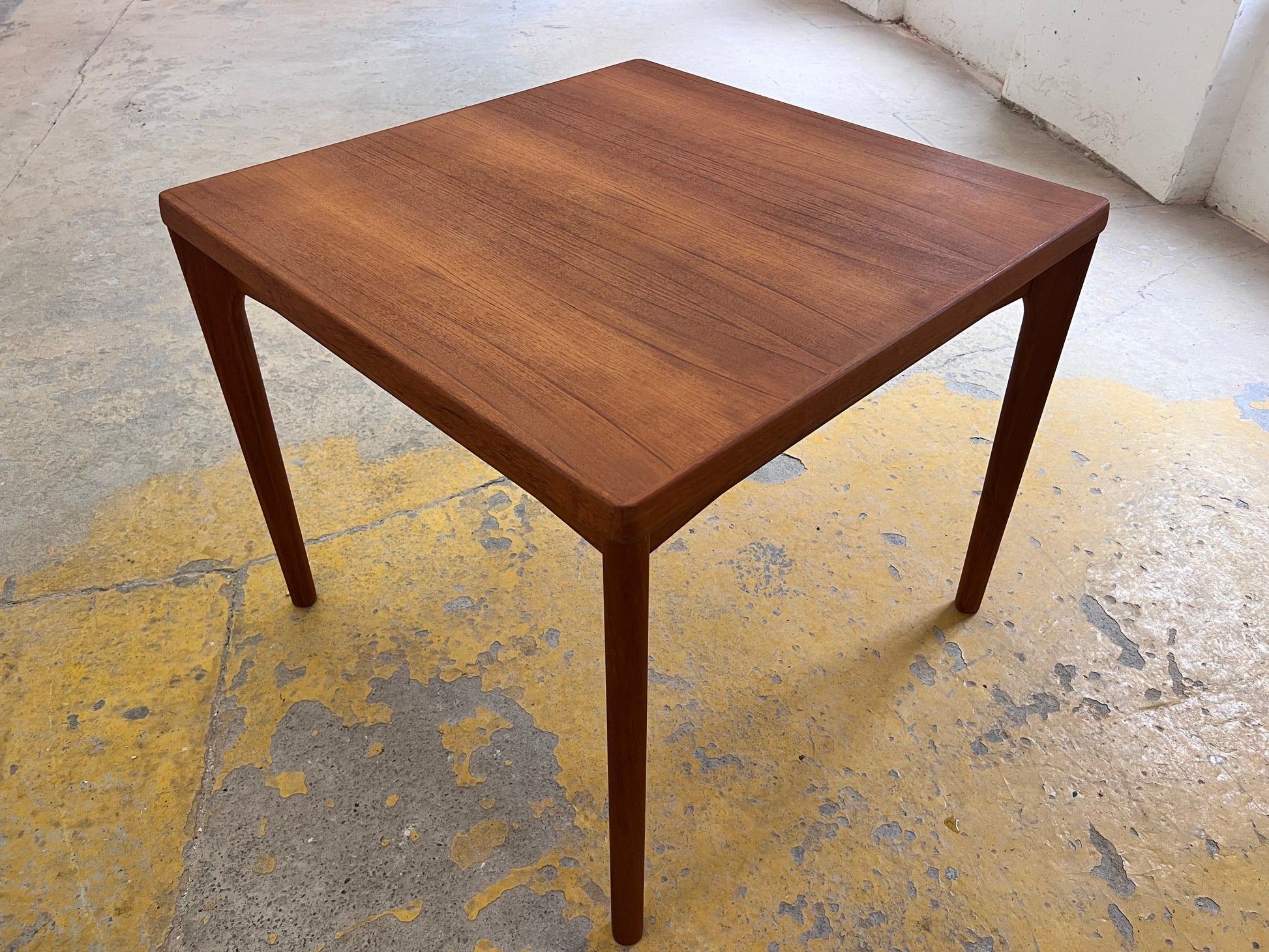 Ausziehbarer quadratischer Esstisch Teak von Vejle