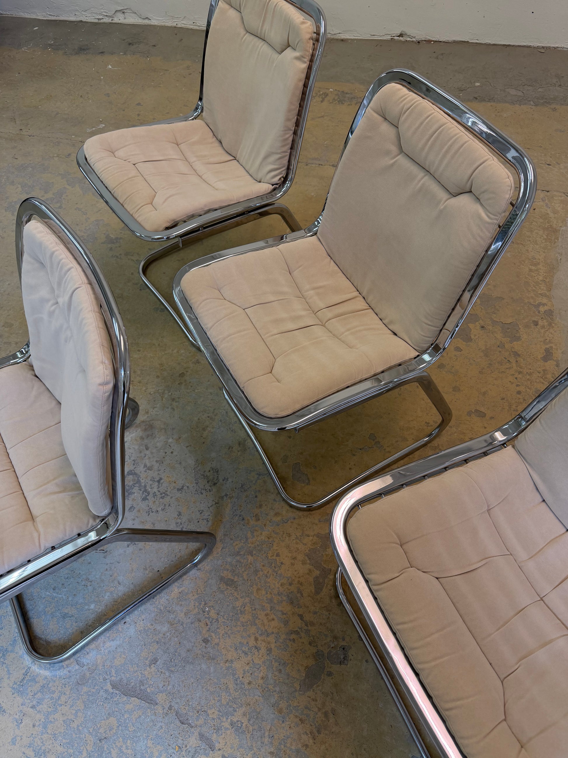 Set: 4x Freischwinger Chrom mit Sitzpolster creme von Gastone Rinaldi für Rima