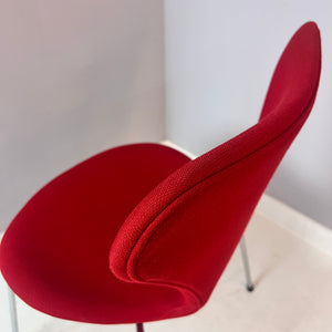 Stuhl Serie 7 rot in Vollpolsterung von Arne Jacobsen für Fritz Hansen