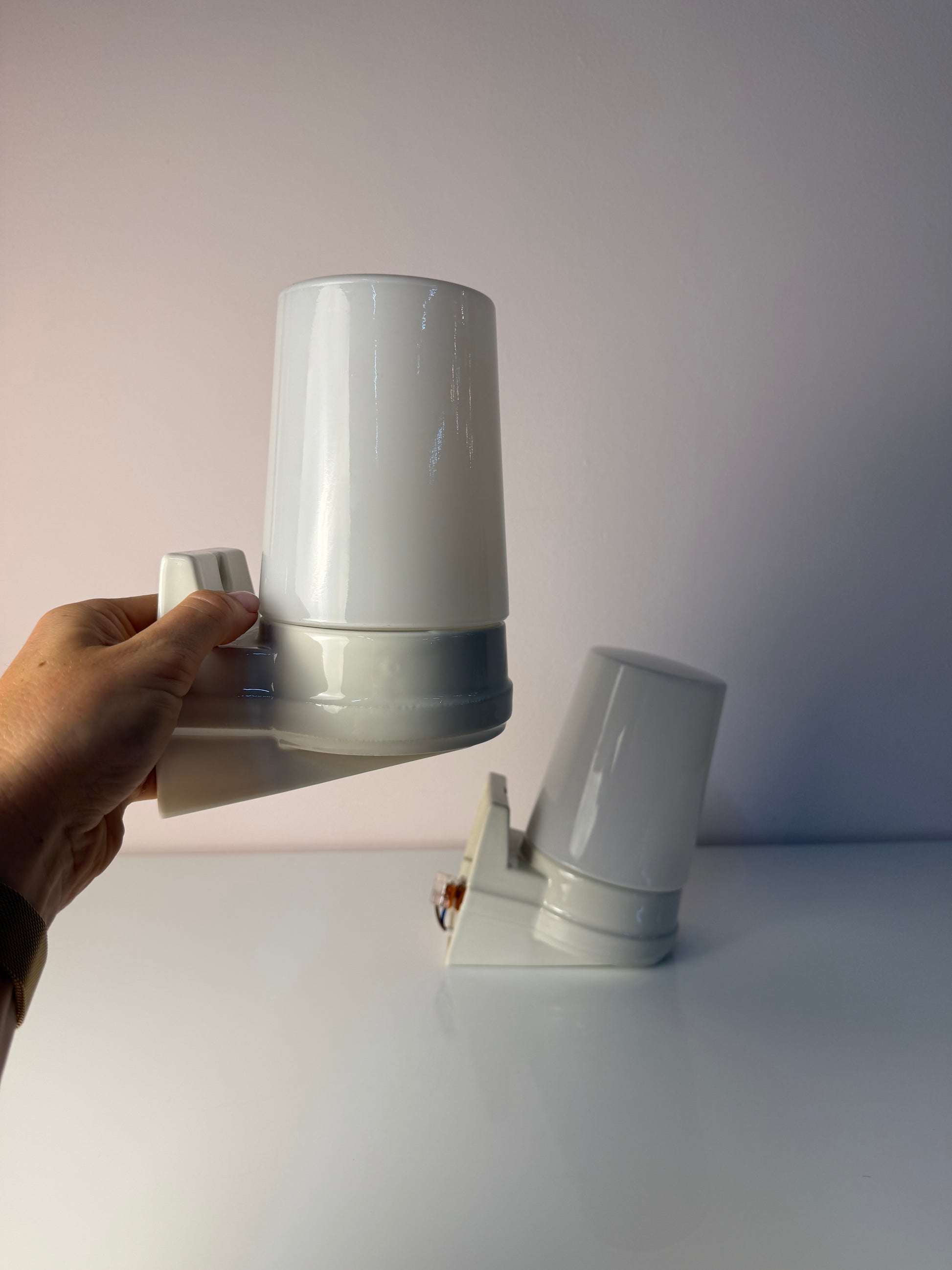 Set: 2x Wandlampe Modell 6070 weiß Sigvard Bernadotte für Ifö