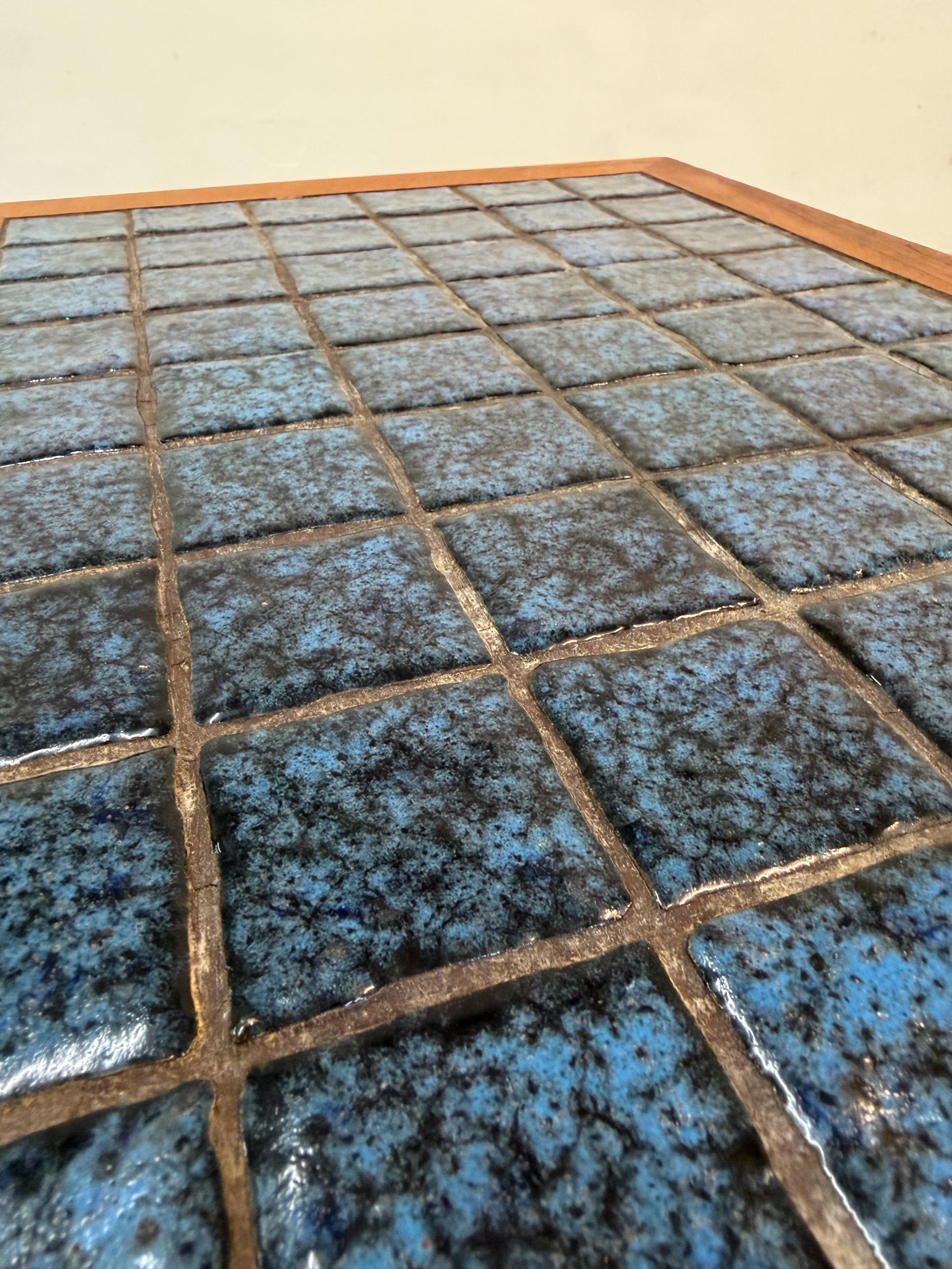 Beistelltisch Teak & blaue Fliesen aus Dänemark