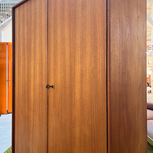 Großer Kleiderschrank Teak von Einrichtungshaus Steguweit & Sohn