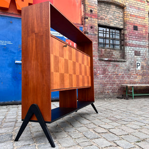 Regal Teak mit Minibar auf neuen Holzfüßen aus Dänemark