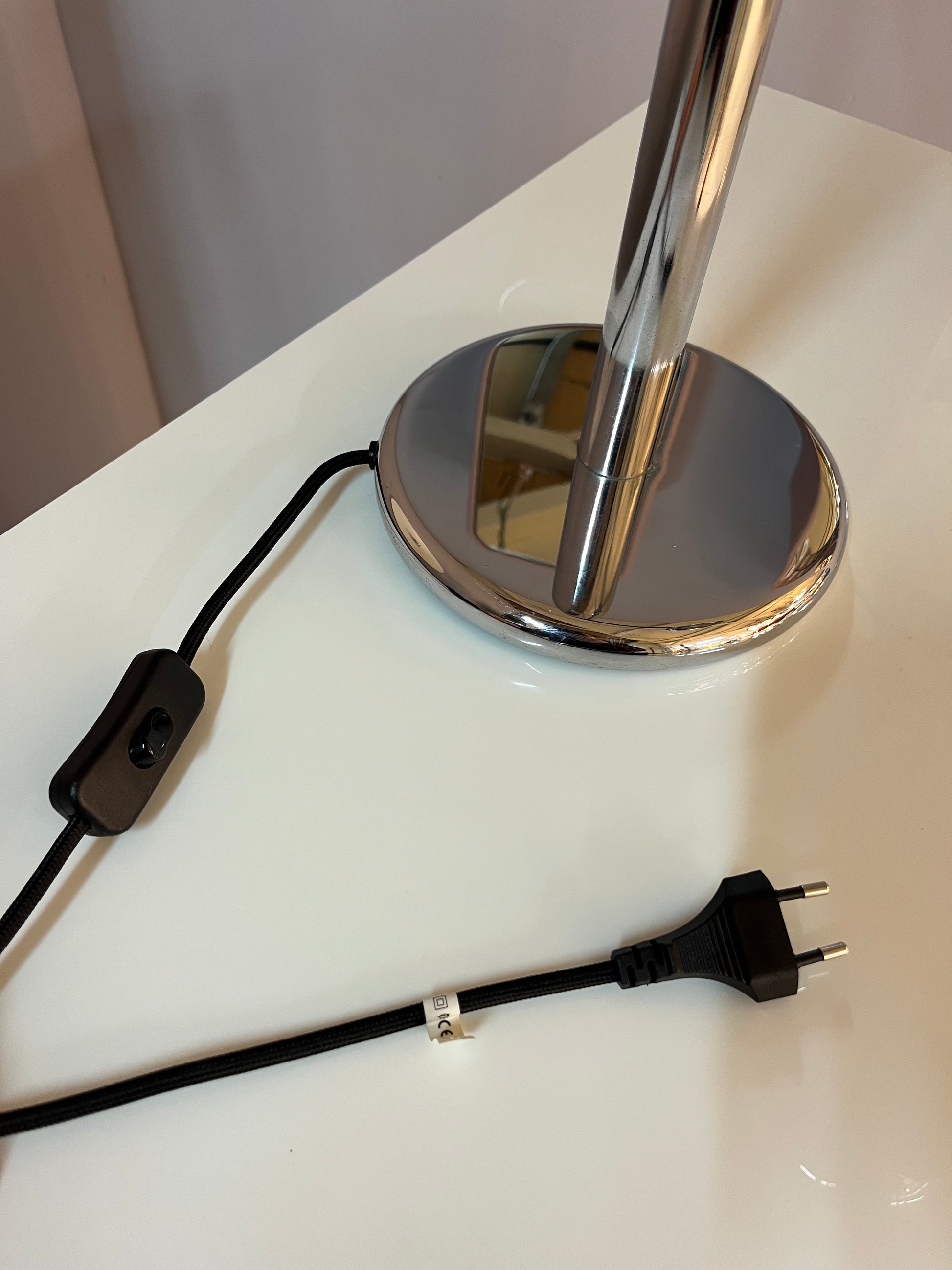 Tischlampe Gooseneck Chrom schwarz von Herda