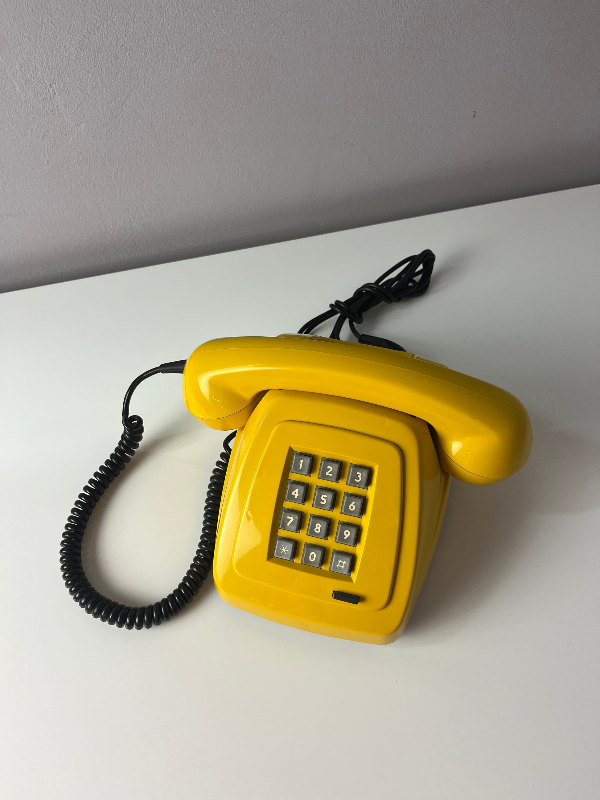 Telefon Modell 73 D gelb von Kirk