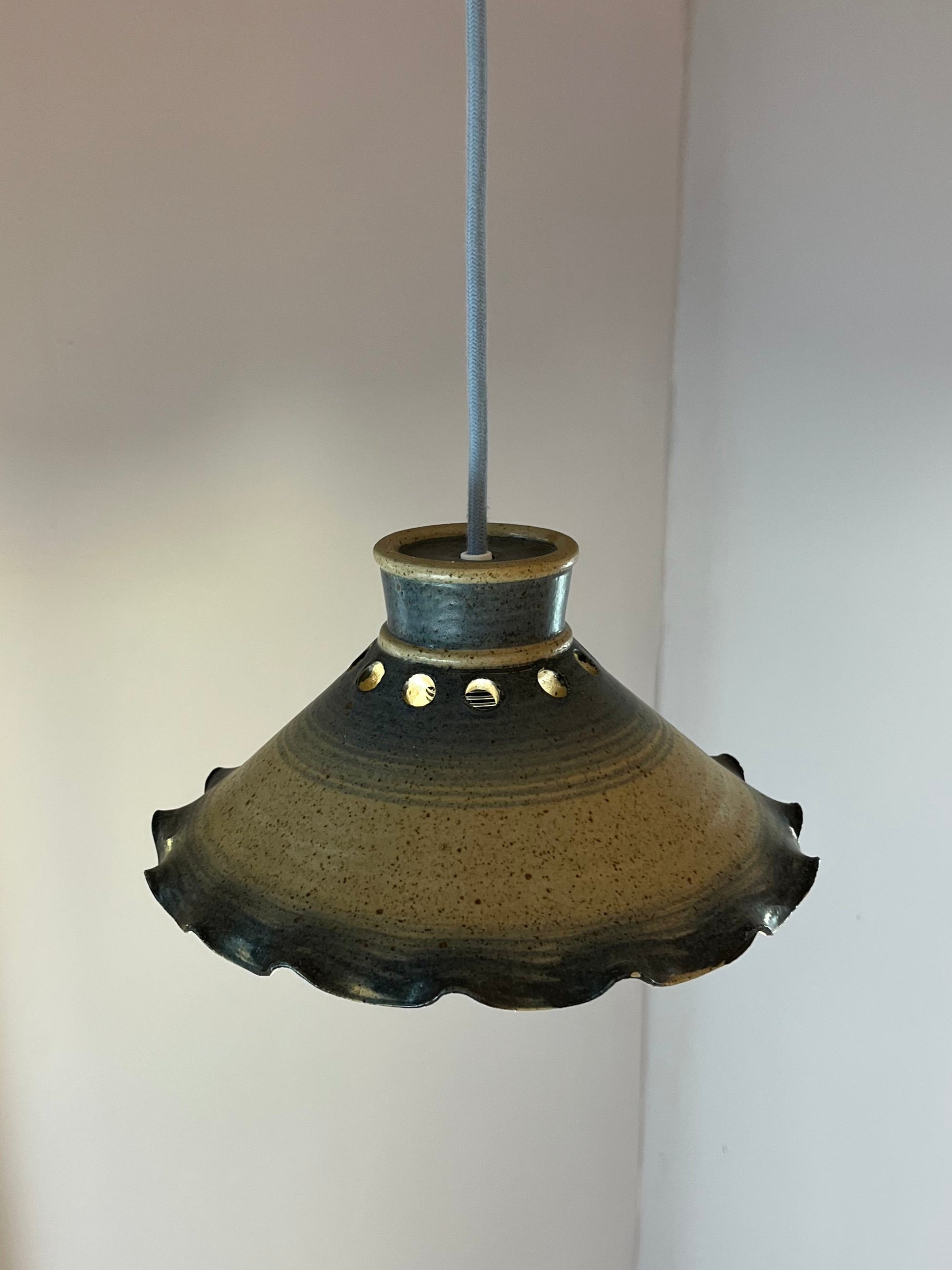 Hängelampe blau Keramik aus Dänemark