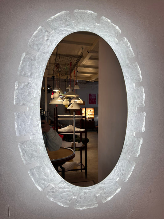 Ovaler Spiegel mit Beleuchtung von Hillebrand