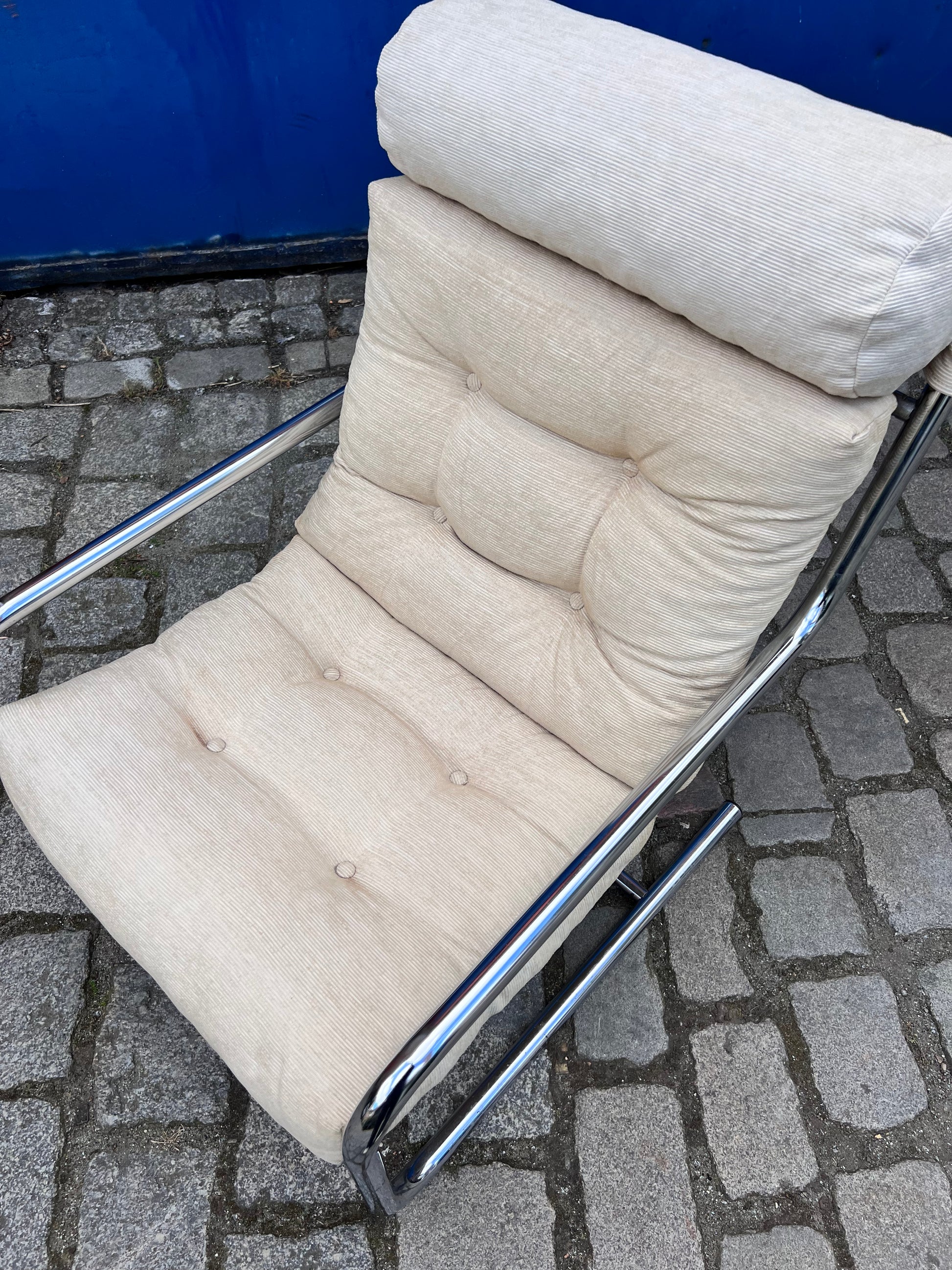 Sessel beige Kord Chromgestell