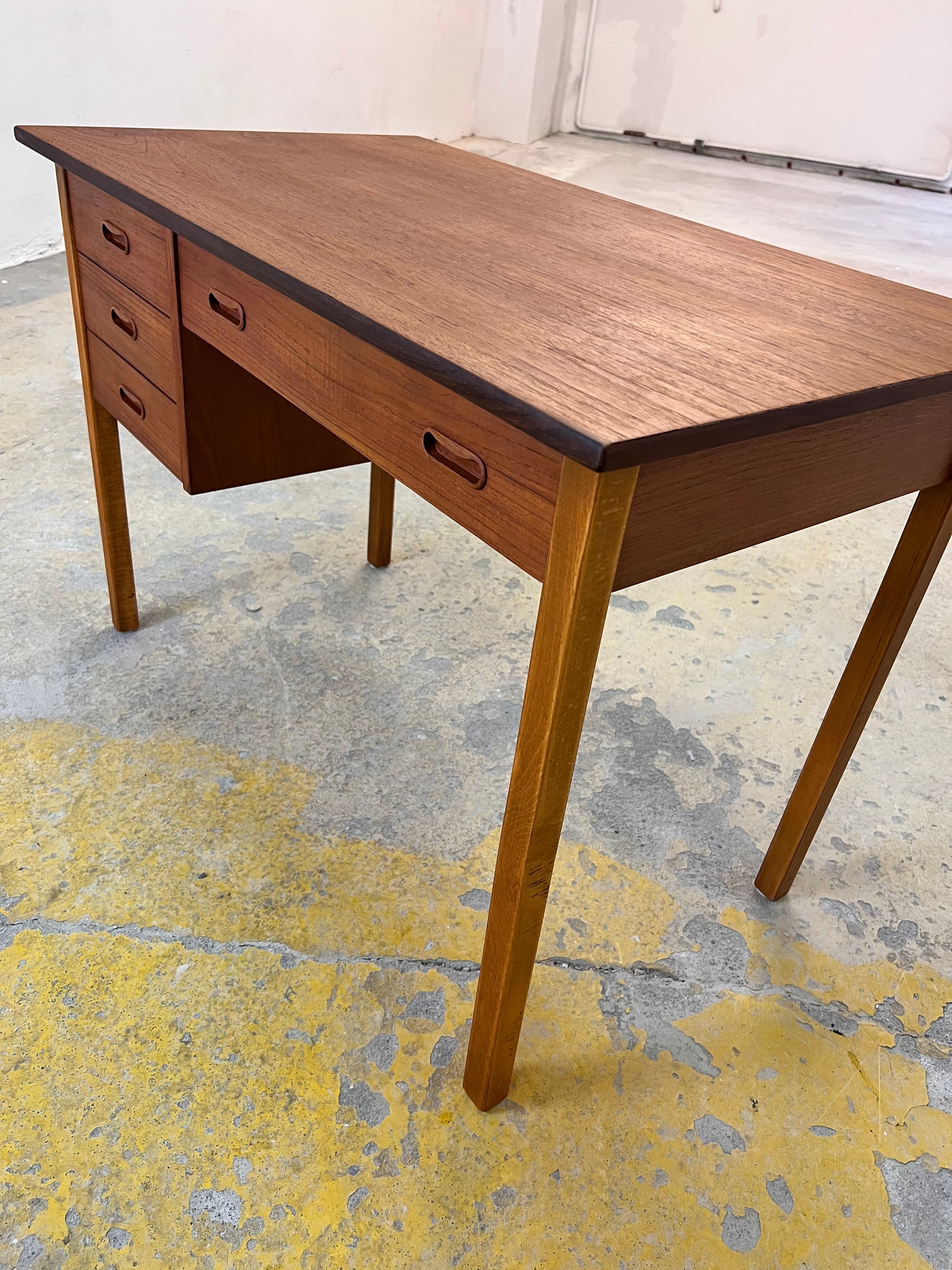 Schreibtisch Teak aus Dänemark