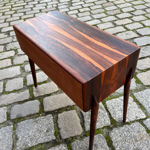 Beistelltisch Modell 6835  Palisander von Rimbert Sandholt für Glas & Trä