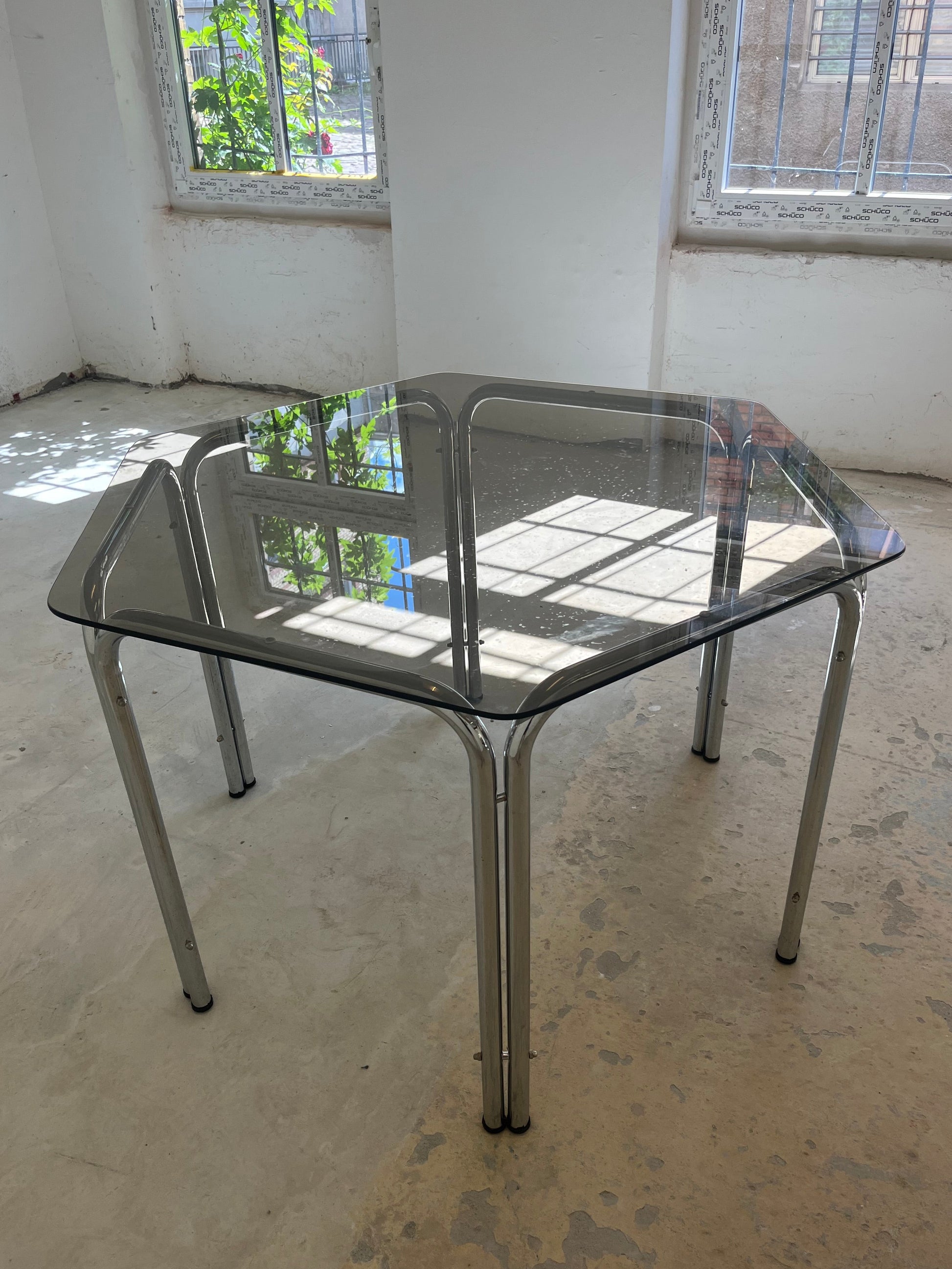 Hexagon Esstisch Rauchglas Chrom