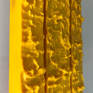 Wandlampe gelb von Uwe Mersch