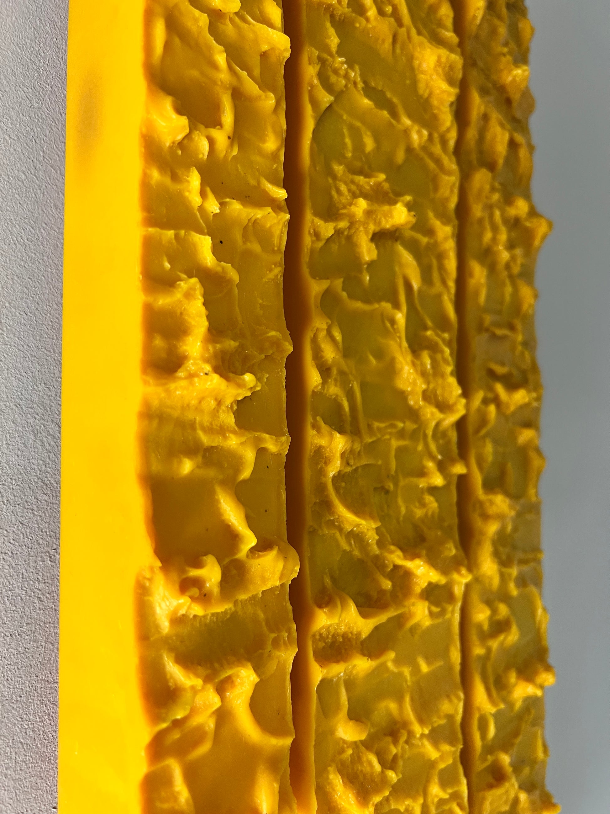 Wandlampe gelb von Uwe Mersch