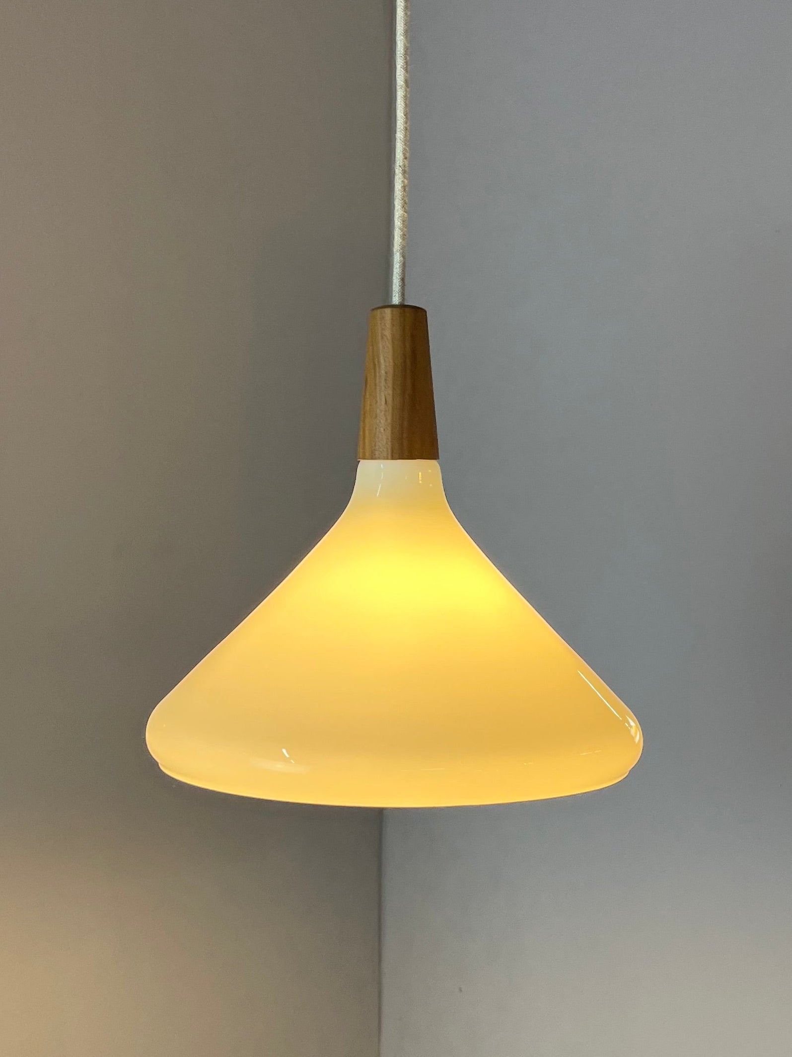 Hängelampe weiß Glas