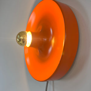 Wandlampe Diskus orange 25 cm von Charlotte Perriand für Honsel